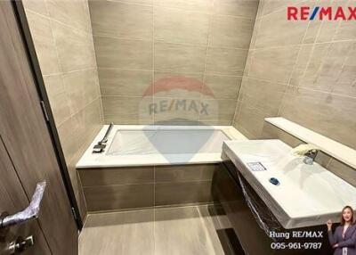 99 Sqm., 2 Beds Condo listed for ฿ 17,500,000.