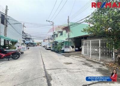 90 Sqm., 2 Beds Townhouse listed for ฿ 2,000,000.