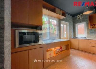 191 Sqm., 3 Beds Townhouse listed for ฿ 11,500,000.