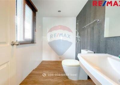 191 Sqm., 3 Beds Townhouse listed for ฿ 11,500,000.