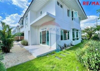 270 Sqm., 3 Beds Townhouse listed for ฿ 12,950,000.