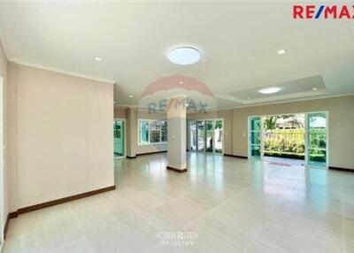 270 Sqm., 3 Beds Townhouse listed for ฿ 12,950,000.