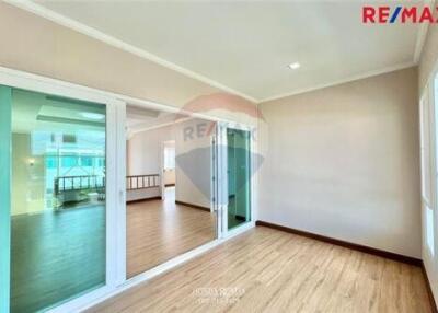 270 Sqm., 3 Beds Townhouse listed for ฿ 12,950,000.