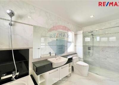 270 Sqm., 3 Beds Townhouse listed for ฿ 12,950,000.