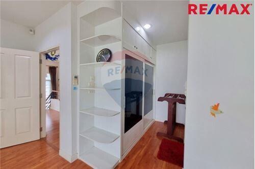 170 Sqm., 3 Beds Townhouse listed for ฿ 3,350,000.