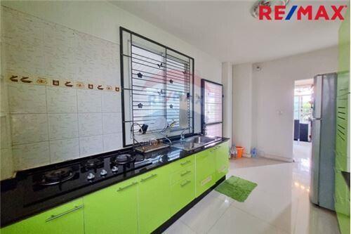 170 Sqm., 3 Beds Townhouse listed for ฿ 3,350,000.