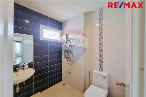 170 Sqm., 3 Beds Townhouse listed for ฿ 3,350,000.