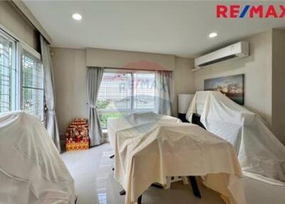 128 Sqm., 3 Beds Townhouse listed for ฿ 4,200,000.