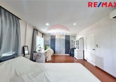 128 Sqm., 3 Beds Townhouse listed for ฿ 4,200,000.