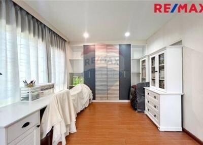 128 Sqm., 3 Beds Townhouse listed for ฿ 4,200,000.