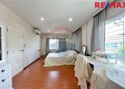 128 Sqm., 3 Beds Townhouse listed for ฿ 4,200,000.