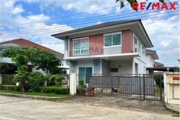 128 Sqm., 3 Beds Townhouse listed for ฿ 4,200,000.