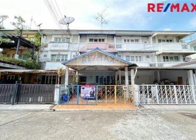 190 Sqm., 3 Beds Townhouse listed for ฿ 3,490,000.