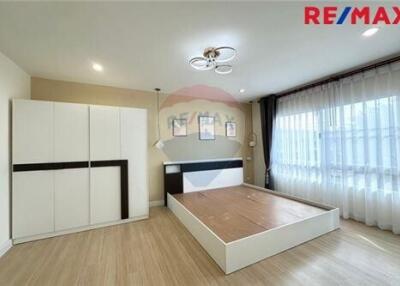 77 Sqm., 2 Beds Townhouse listed for ฿ 2,350,000.