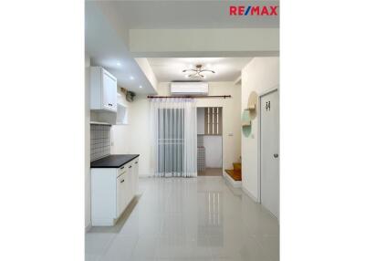 77 Sqm., 2 Beds Townhouse listed for ฿ 2,290,000.