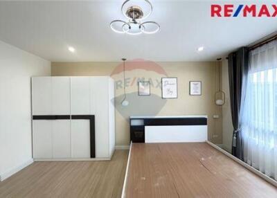 77 Sqm., 2 Beds Townhouse listed for ฿ 2,350,000.