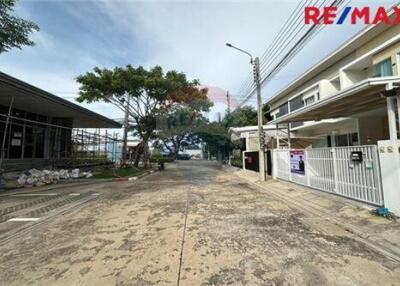 77 Sqm., 2 Beds Townhouse listed for ฿ 2,350,000.