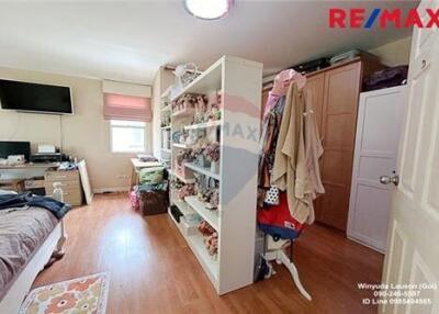 175 Sqm., 3 Beds Townhouse listed for ฿ 4,000,000.