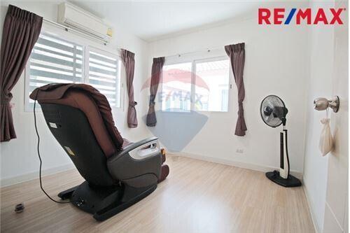 114 Sqm., 3 Beds Townhouse listed for ฿ 3,300,000.