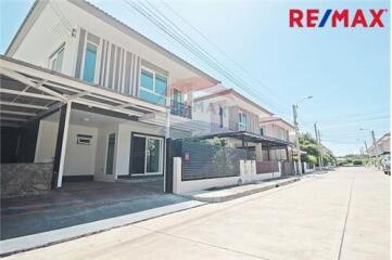 114 Sqm., 3 Beds Townhouse listed for ฿ 3,300,000.