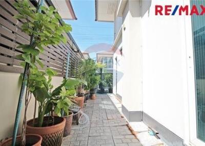 114 Sqm., 3 Beds Townhouse listed for ฿ 3,300,000.