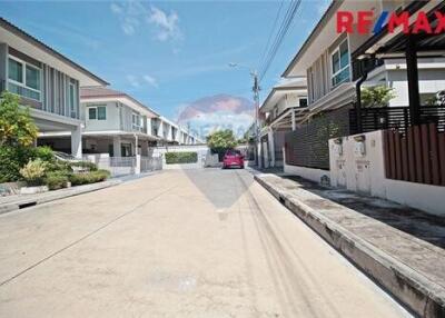 114 Sqm., 3 Beds Townhouse listed for ฿ 3,300,000.