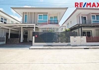 114 Sqm., 3 Beds Townhouse listed for ฿ 3,300,000.