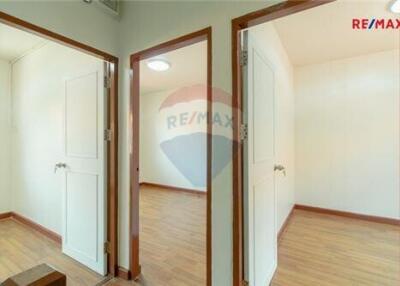 120 Sqm., 3 Beds Townhouse listed for ฿ 1,400,000.