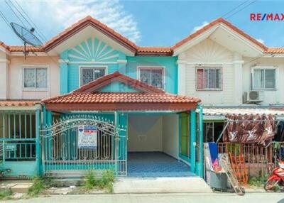 120 Sqm., 3 Beds Townhouse listed for ฿ 1,400,000.