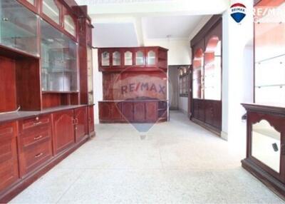 2 Sqm., 3 Beds Townhouse listed for ฿ 3,790,000.