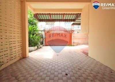 2 Sqm., 3 Beds Townhouse listed for ฿ 3,790,000.