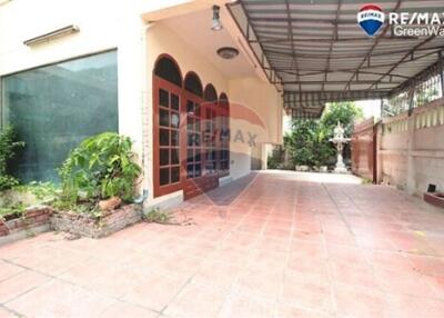 2 Sqm., 3 Beds Townhouse listed for ฿ 3,790,000.