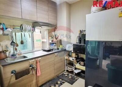 150 Sqm., 3 Beds Townhouse listed for ฿ 3,890,000.