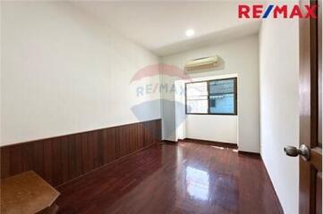 110 Sqm., 3 Beds Townhouse listed for ฿ 2,590,000.