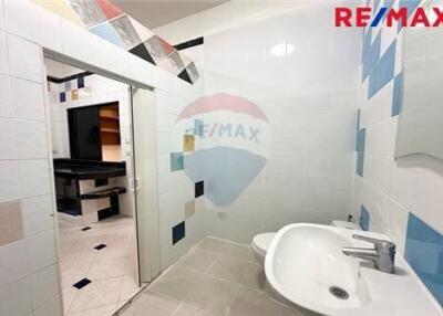 110 Sqm., 3 Beds Townhouse listed for ฿ 2,590,000.