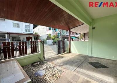 110 Sqm., 3 Beds Townhouse listed for ฿ 2,590,000.