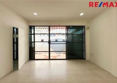 110 Sqm., 3 Beds Townhouse listed for ฿ 2,590,000.