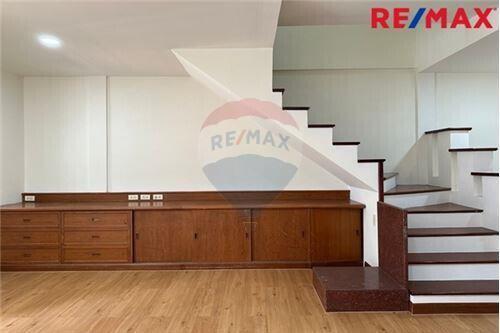 110 Sqm., 3 Beds Townhouse listed for ฿ 2,590,000.