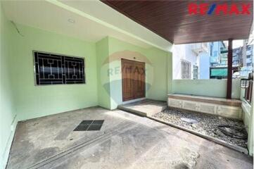 110 Sqm., 3 Beds Townhouse listed for ฿ 2,590,000.