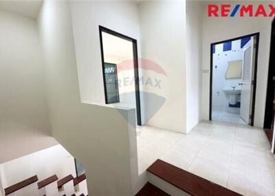 110 Sqm., 3 Beds Townhouse listed for ฿ 2,590,000.