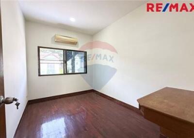 110 Sqm., 3 Beds Townhouse listed for ฿ 2,590,000.