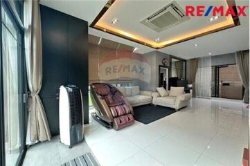 322 Sqm., 4 Beds Townhouse listed for ฿ 12,500,000.