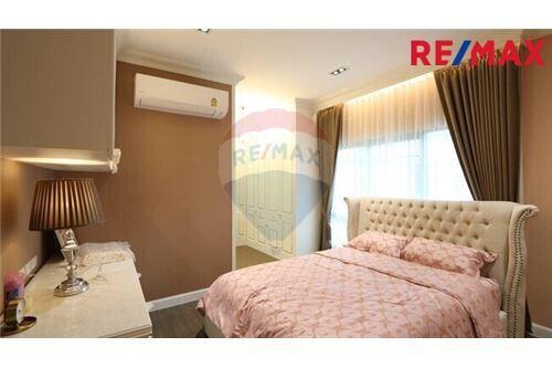 322 Sqm., 4 Beds Townhouse listed for ฿ 12,500,000.