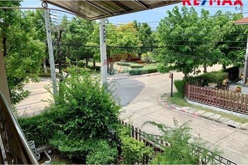 224 Sqm., 3 Beds, 2 Baths Townhouse listed for ฿ 8,500,000.