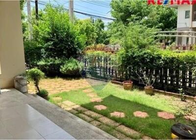 224 Sqm., 3 Beds, 2 Baths Townhouse listed for ฿ 8,500,000.