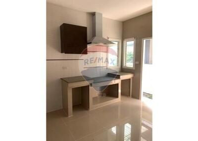 224 Sqm., 3 Beds, 2 Baths Townhouse listed for ฿ 8,500,000.