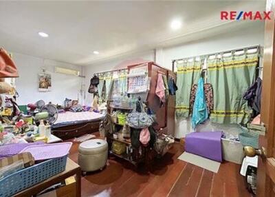 144 Sqm., 4 Beds Townhouse listed for ฿ 5,800,000.