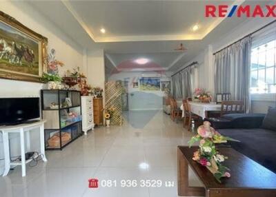 175 Sqm., 4 Beds Townhouse listed for ฿ 3,900,000.