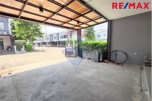 107 Sqm., 3 Beds Townhouse listed for ฿ 3,350,000.