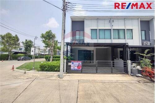 107 Sqm., 3 Beds Townhouse listed for ฿ 3,350,000.